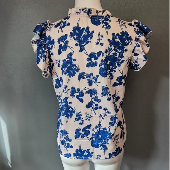 Shein Cream and White Ruffle Sleeve Blouse sz Small - Picture 2 of 4